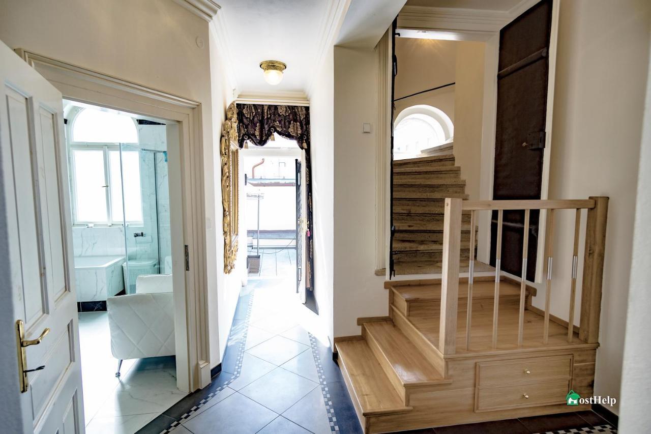 Two Bedroom Villa With Hot-Tub, Terrace And Garden, Wenceslas Square プラハ エクステリア 写真
