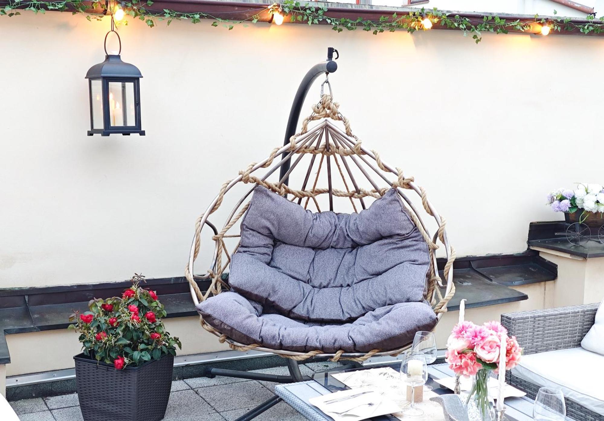 Two Bedroom Villa With Hot-Tub, Terrace And Garden, Wenceslas Square プラハ エクステリア 写真