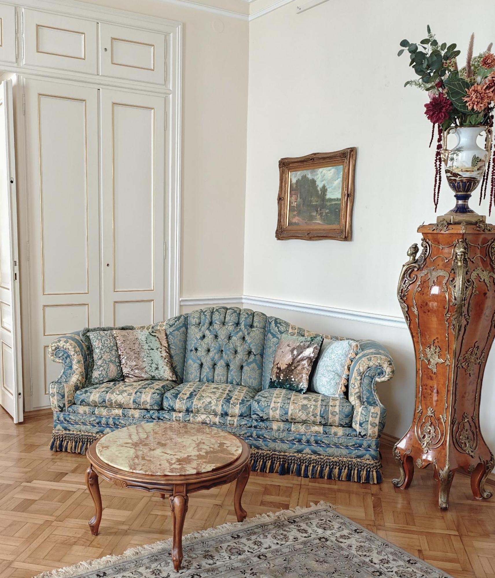 Two Bedroom Villa With Hot-Tub, Terrace And Garden, Wenceslas Square プラハ エクステリア 写真